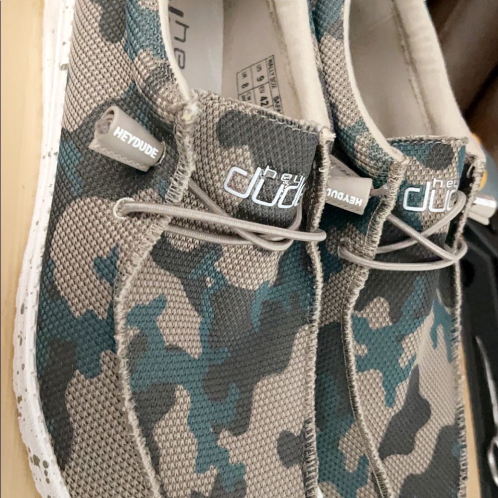 Brand new Hey Dudes mens size 9 women 11